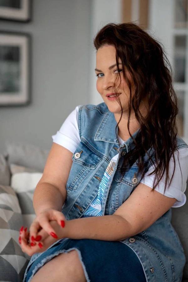 История Елизаветы 2