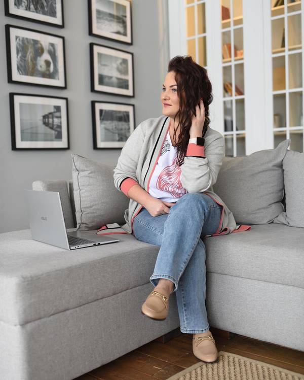 История Елизаветы 11