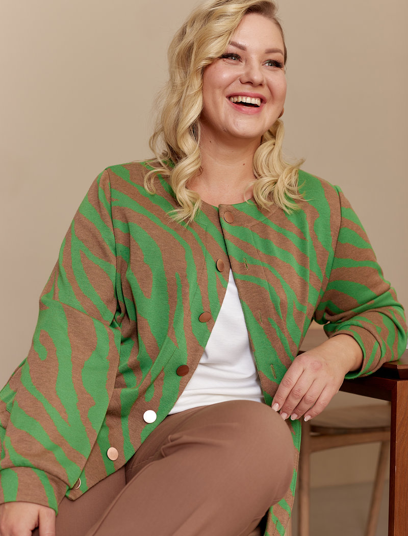 джемпер бежево-зеленый1