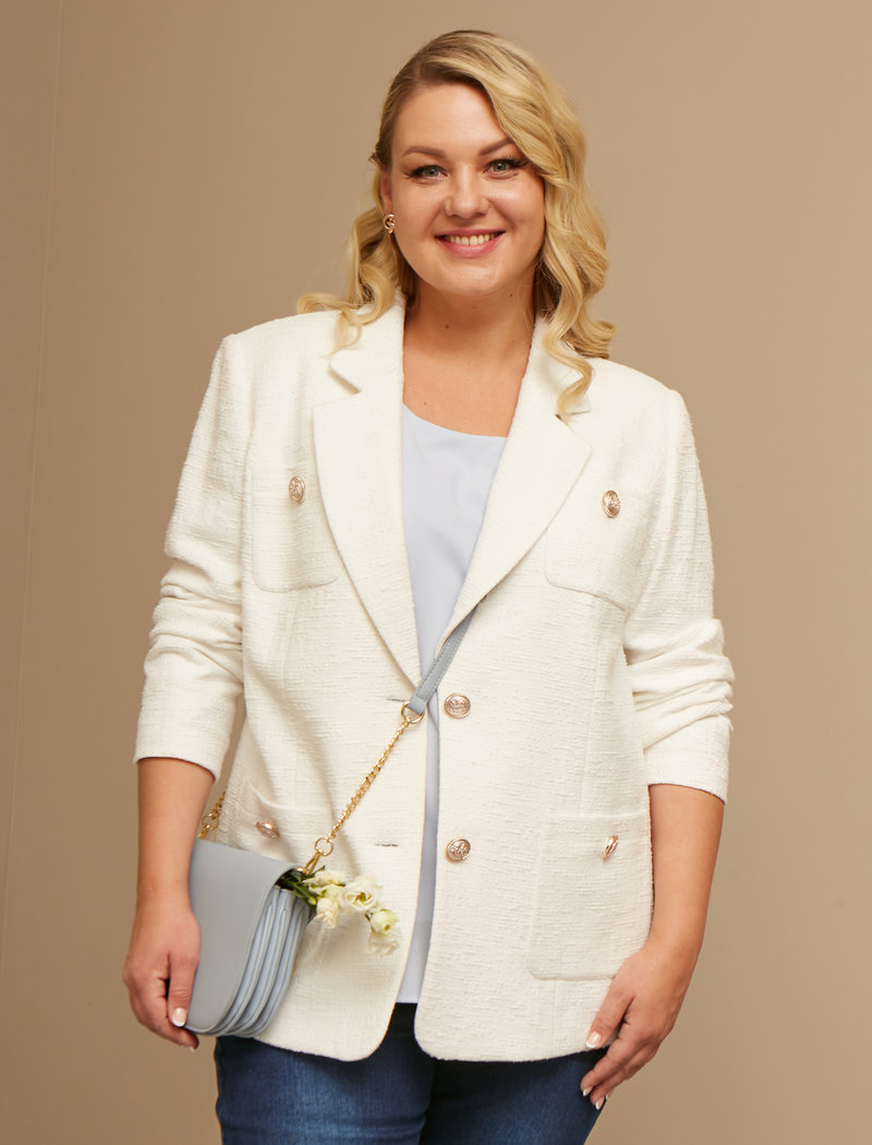 жакет белый карманы 2