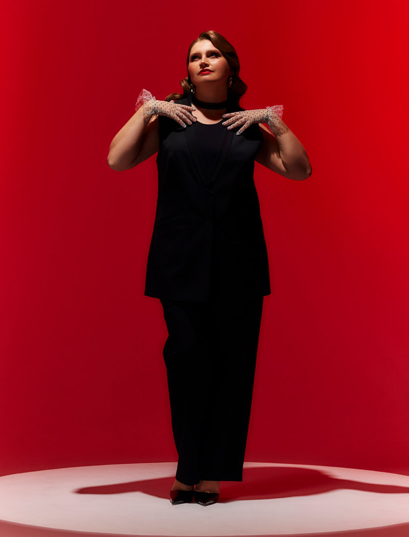 жилет черн 2